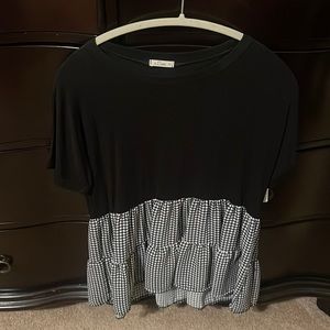 Brand new Luna short sleeve blouse